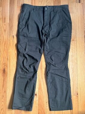 NWOT Mountain Khakis Men’s Cargo Pant, Classic Fit 36x32